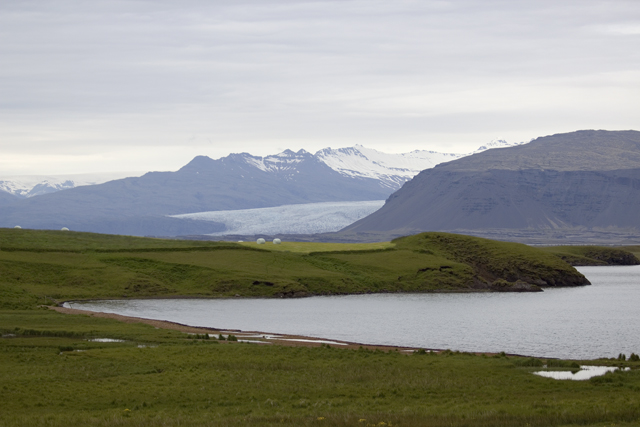 2011-07-05_14-07-13 island.jpg - Blick ber den Stausse zum Heinabergsjkulll